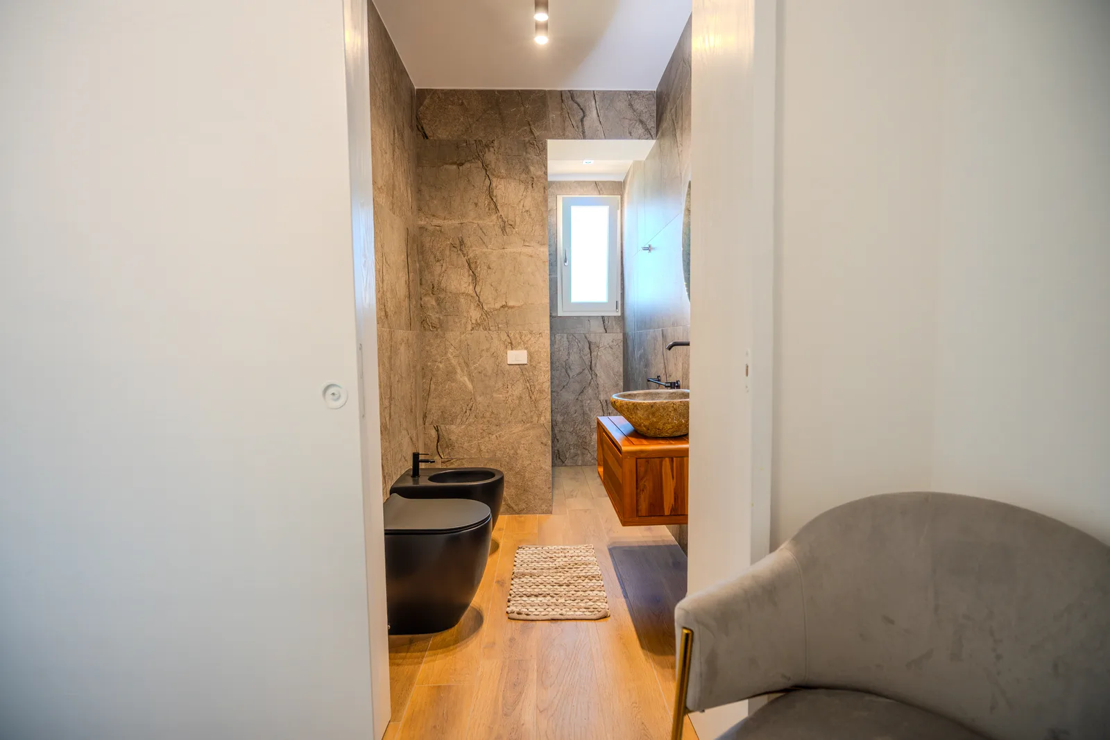 Bagno con doccia